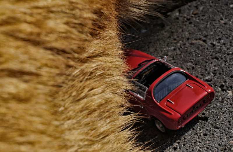 Illustration for article titled French Friday: un Quatre, Moteur à mi-voiture?
